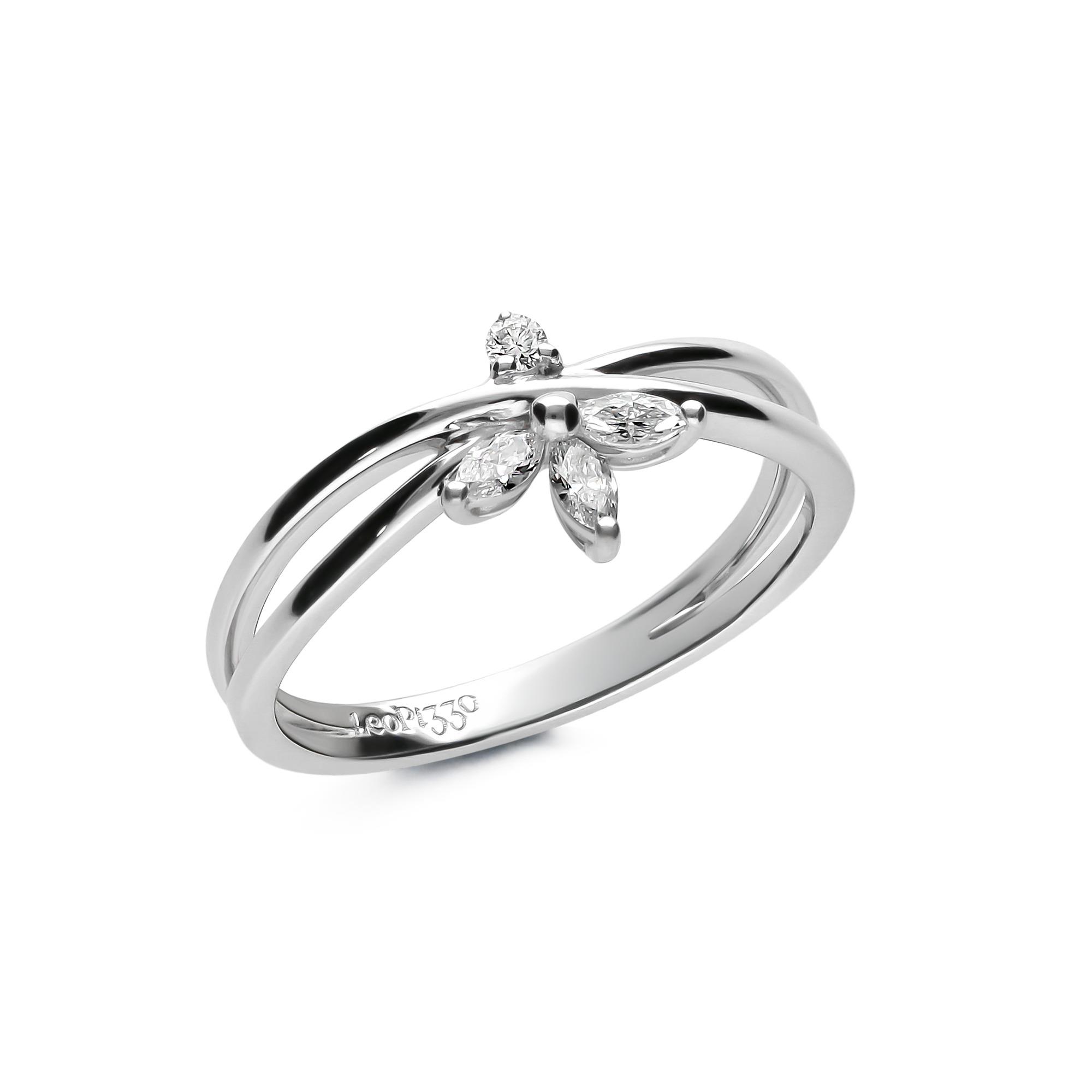 Diamanti Ring in 18K White Gold with Diamonds Diamanti Ring in 18K White Gold with Diamonds