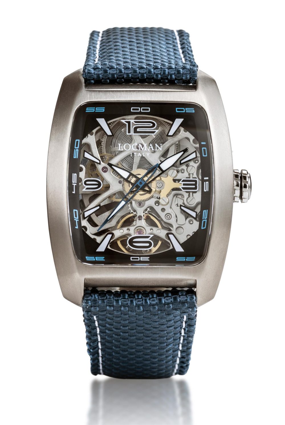 Sport Skeleton
37x46,8mm Movement:Swiss Three Hands Automatic
Dial:Transparent With Deflector
Strap:Blue Cordura