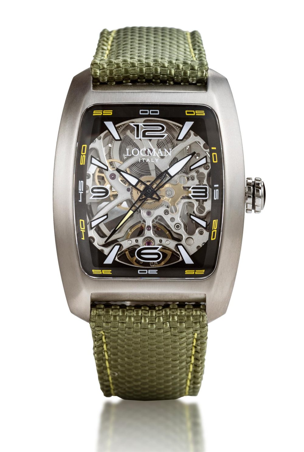Sport Skeleton 37x46,8mm
Movement:Swiss Three Hands Automatic
Dial:Transparent With Deflector
Strap:Green