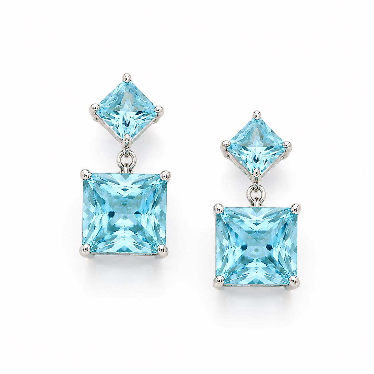 Earrings in Silver 925 with Light Blue Zircon 2cm Earrings in Silver 925 with Light Blue Zircon 2cm